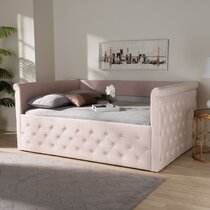 Pink queen deals daybed with trundle